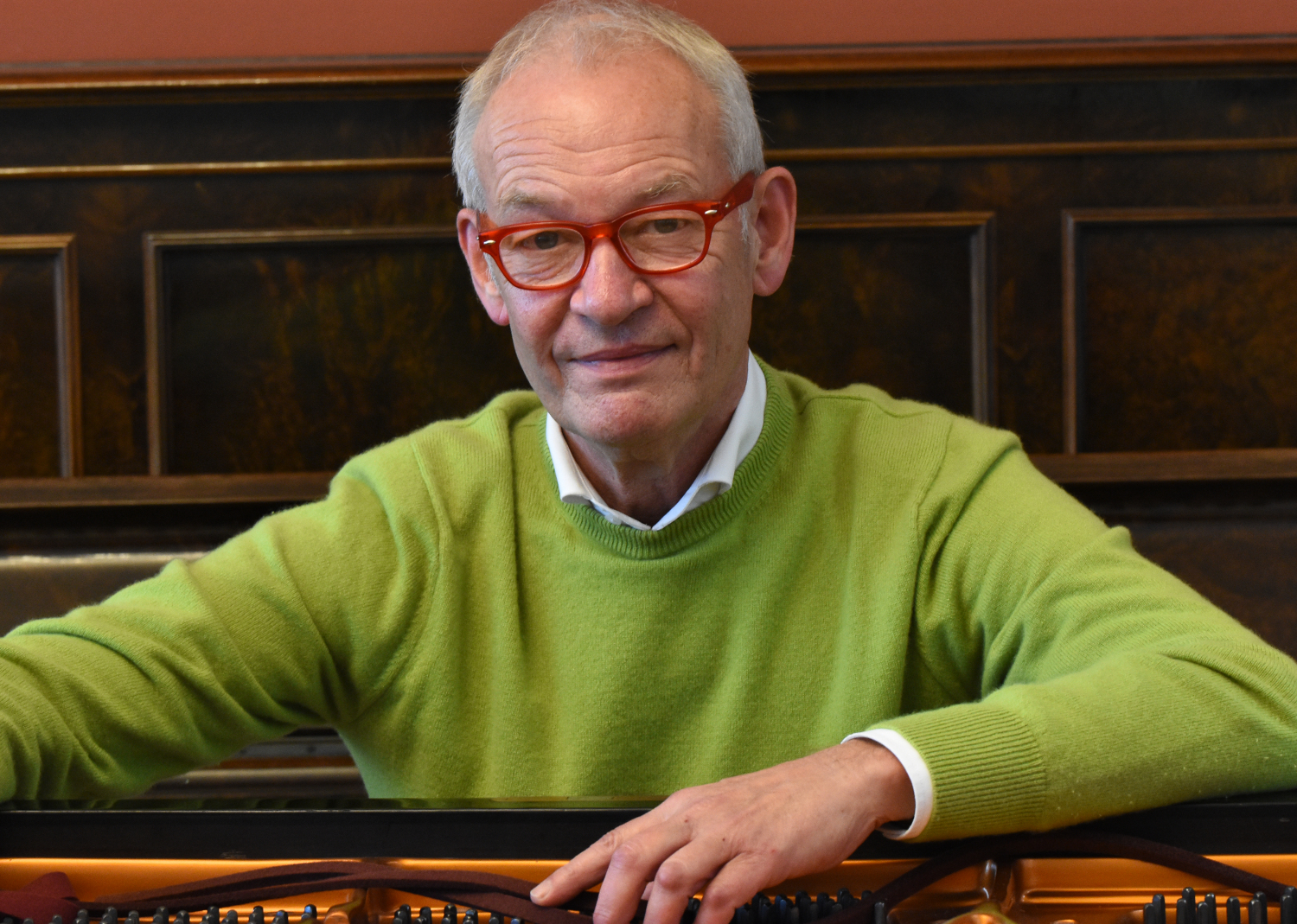 Verschiedene Arten von Klavieren, Klavierstimmen